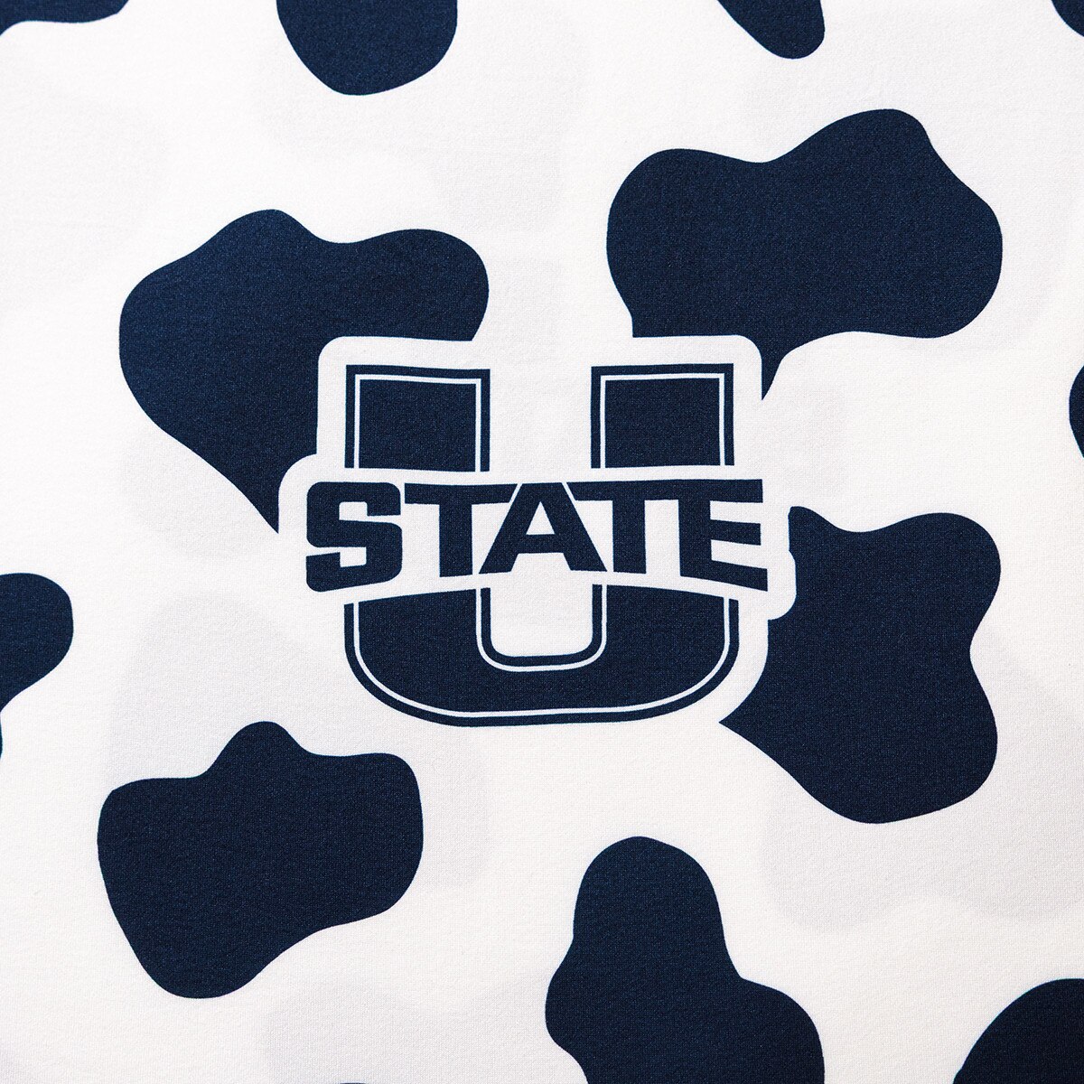 Beddy's cow print roamer blanket blue and white